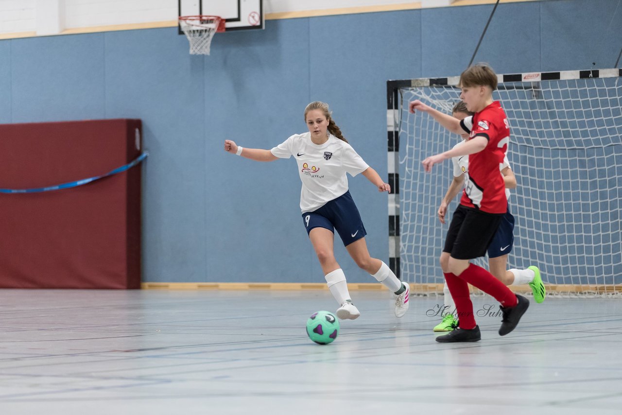 Bild 226 - B-Juniorinnen 2 Loewinnen Cup